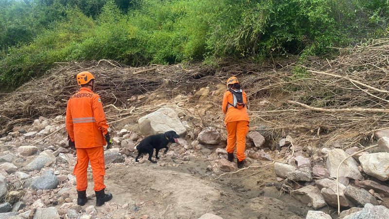 Corpo de homem arrastado por enxurrada é localizado no Rio São Francisco