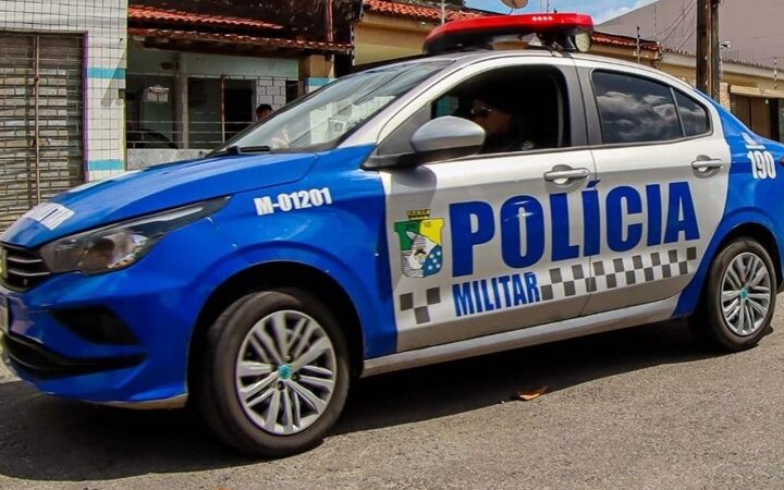 Dois homens são mortos a tiros dentro de carro na Praia do Abaís, em Estância