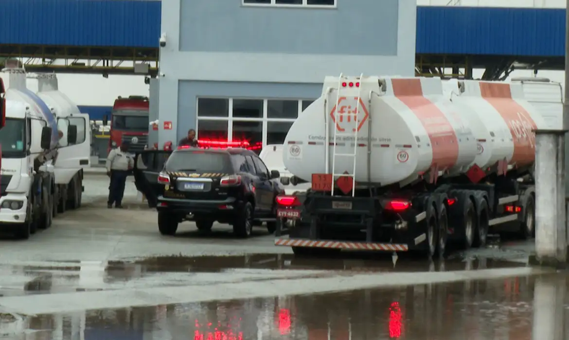 Governo intensifica fiscalização em postos e distribuidoras de combustíveis para coibir aumentos abusivos