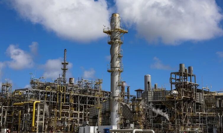 Guerra no Irã evidencia vulnerabilidade energética do Brasil, afirma ex-presidente da Petrobras