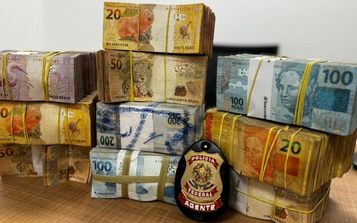 Polícia Federal prende dois homens e apreende R$ 500 mil em Aracaju | Polícia