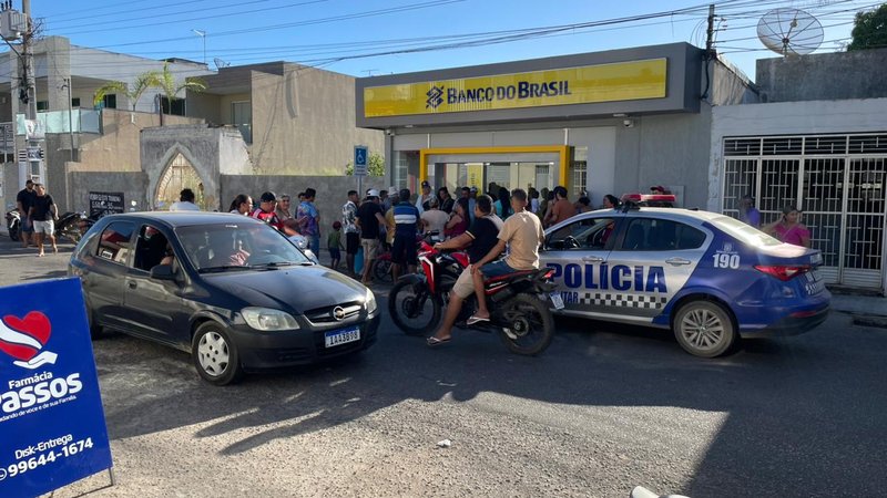 Mulher danifica equipamentos de banco após confusão em agência de Campo do Brito