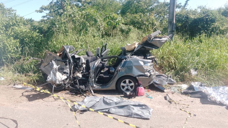 Colisão entre quatro veículos deixa mortos e feridos na SE-226, em Japaratuba