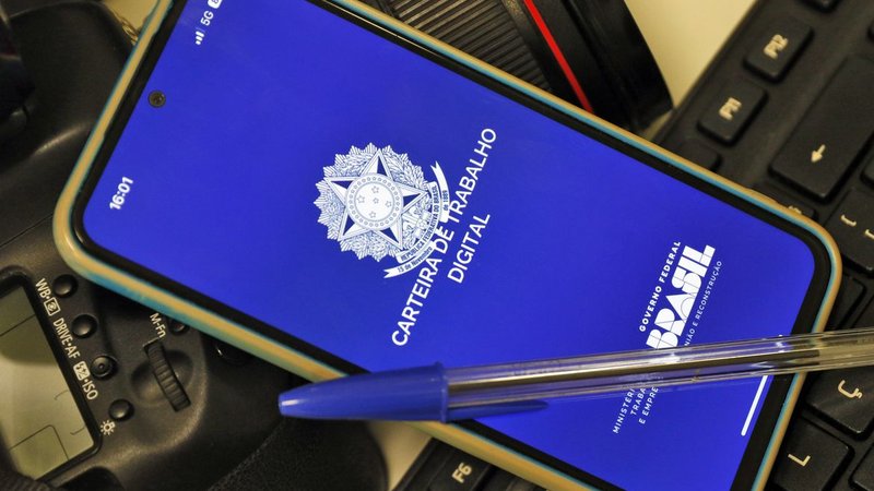 Terceirizados passam a ter auxílio-creche e jornada reduzida para 40 horas semanais