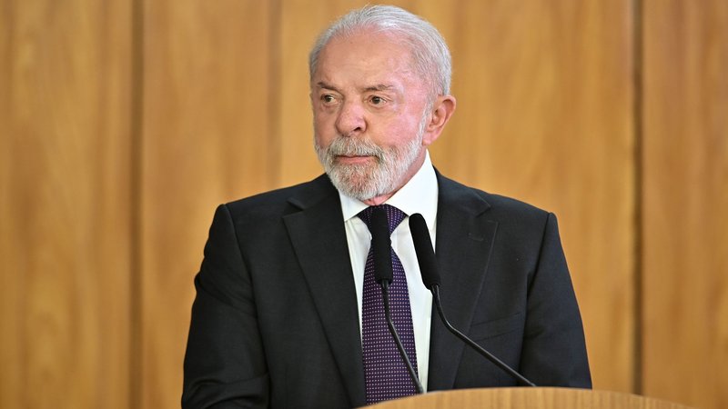 Lula fará cirurgias simples em São Paulo e mantém agenda no fim de semana