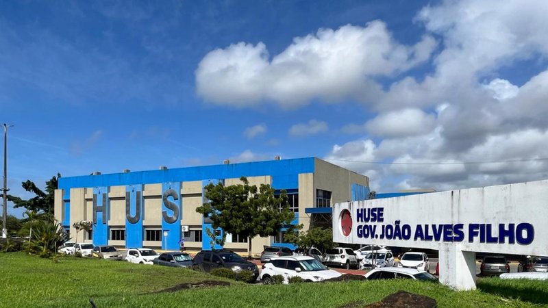 Huse realiza cirurgia inédita para tratar câncer ósseo em criança