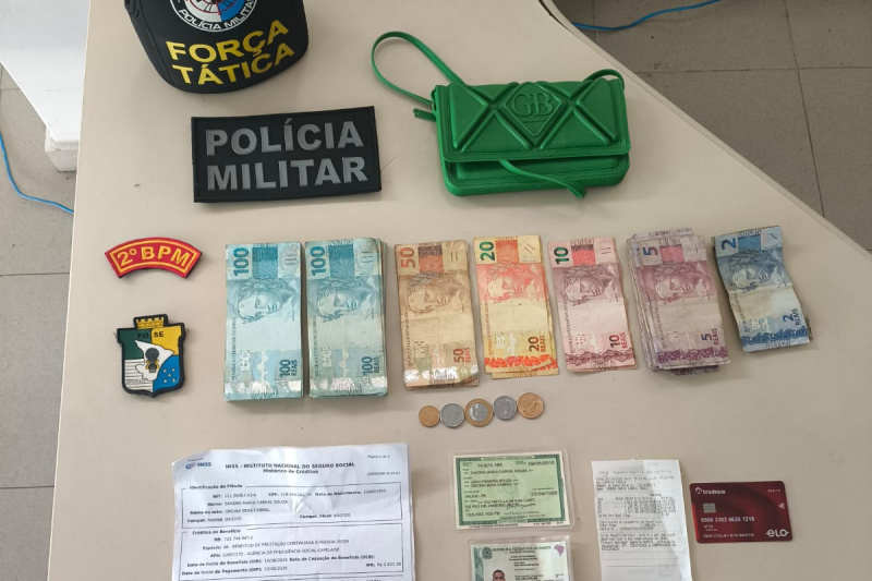 Polícia Militar flagra suspeitos de estelionato em agência bancária de Propriá