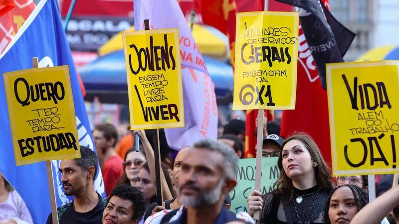 Acordo prevê regra de transição de 60 dias para fim da escala 6×1
