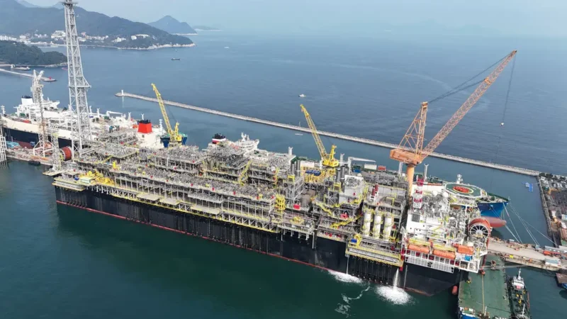 Petrobras inicia operação da P-79 em Búzios e amplia oferta de petróleo e gás