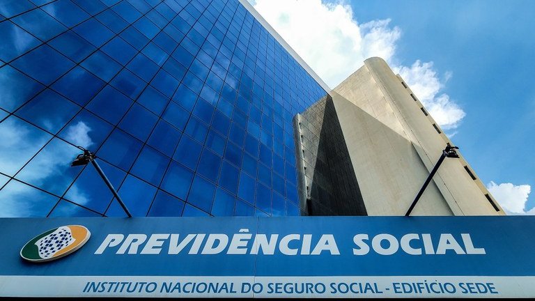 STF mantém decisão contra revisão da vida toda do INSS; entenda