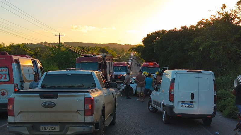 Acidente com veículo da comitiva do governador deixa seis feridos na SE-270