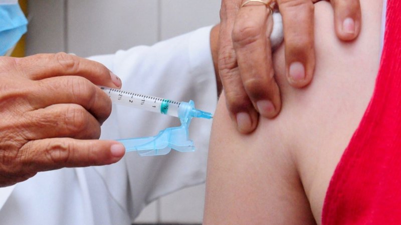 Anvisa cria grupo para avaliar segurança da vacina contra a dengue do Butantan