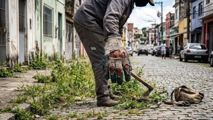 Justiça condena empresa de limpeza urbana a pagar R$ 150 mil por irregularidades trabalhistas em São Cristóvão