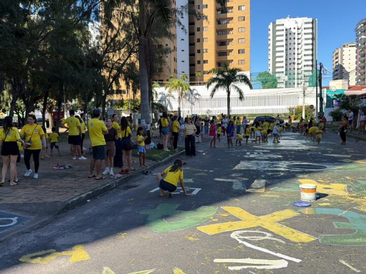 Polícia Civil participa de ação que incentiva brincadeiras ao ar livre e conscientiza sobre o uso excessivo de telas