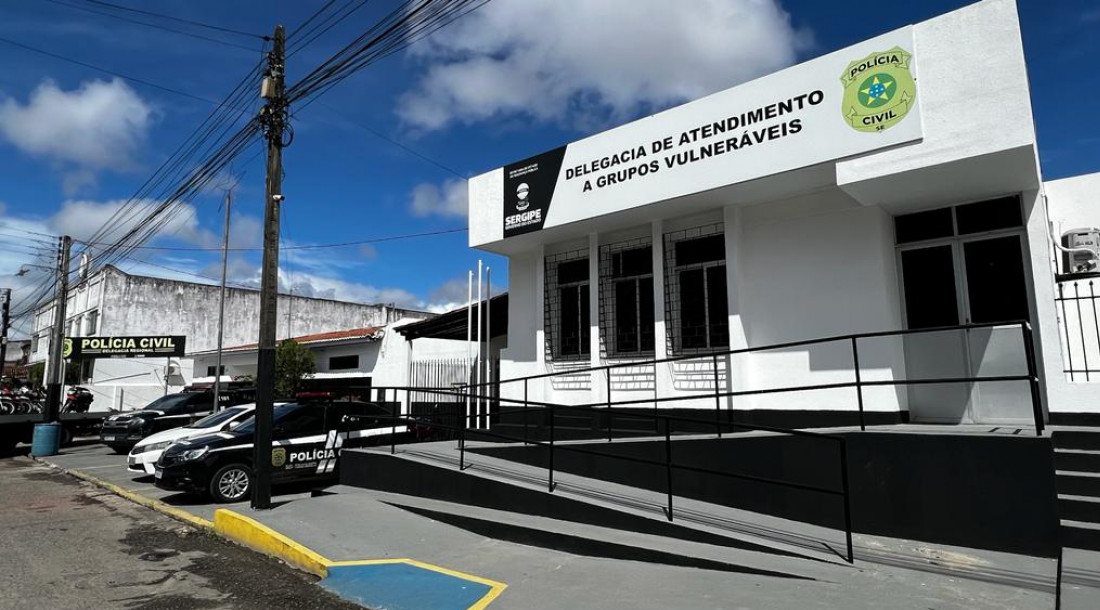 Polícia Civil prende homem por descumprimento de medida protetiva e ameaças contra ex-companheira em Tobias Barreto