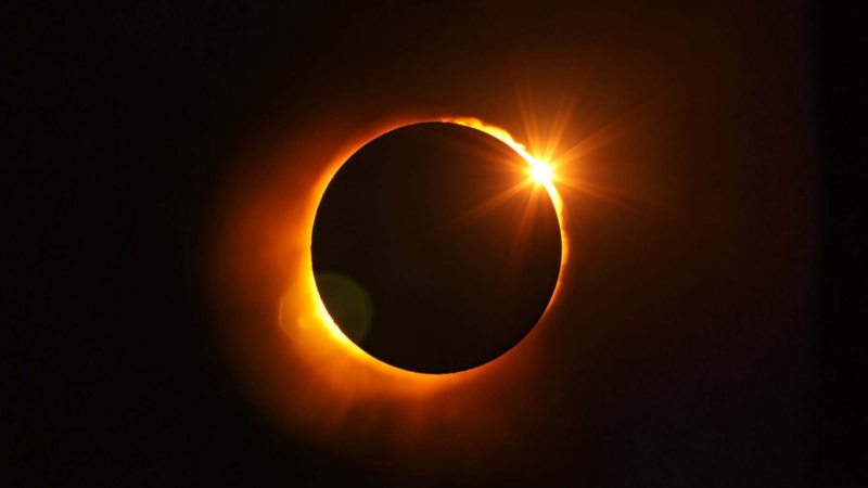 Contagem regressiva: Onde assistir ao Eclipse Solar Total de 2026 daqui a um mês