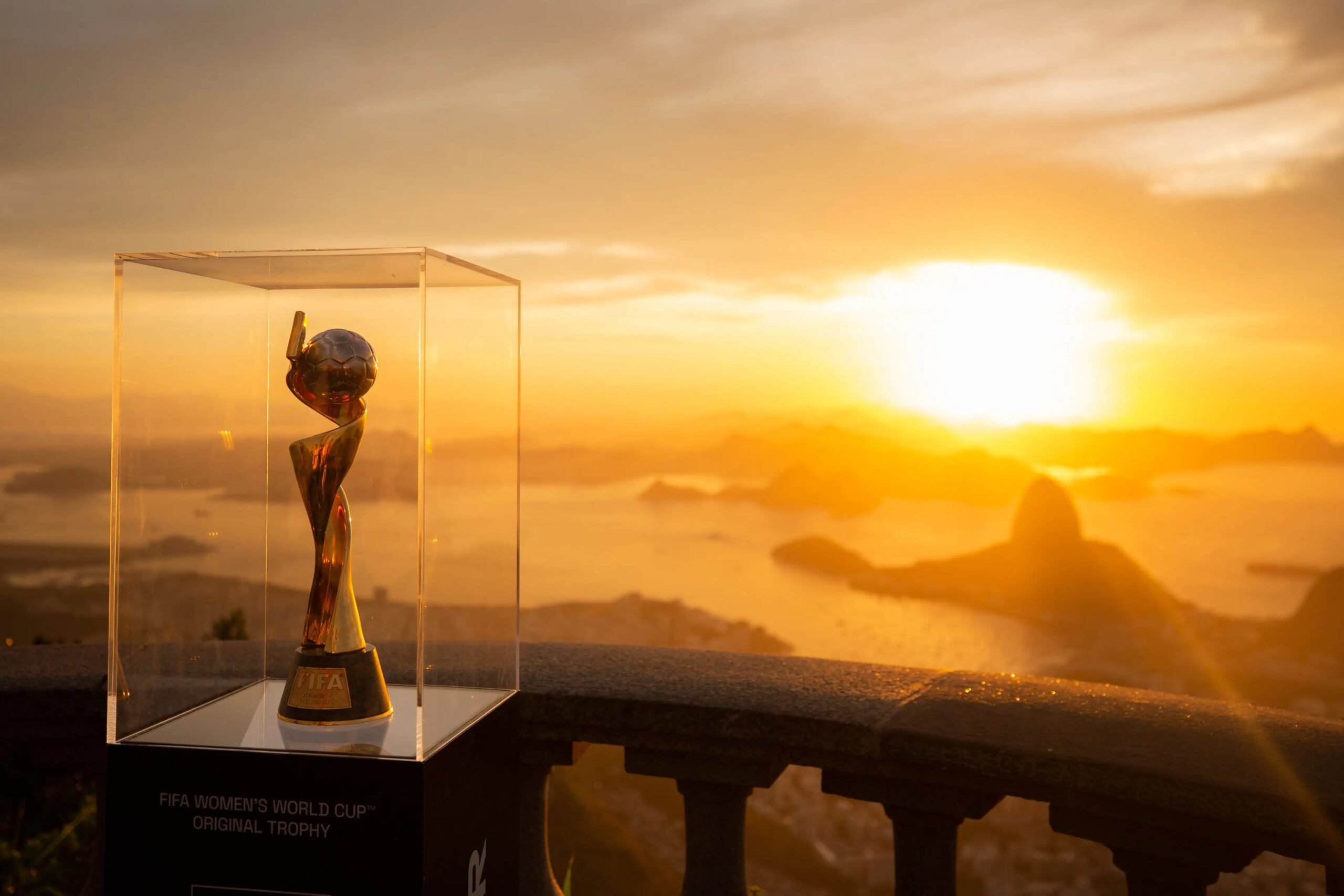 Lei autoriza isenção de ISS a empresas ligadas à organização da Copa Feminina de Futebol de 2027