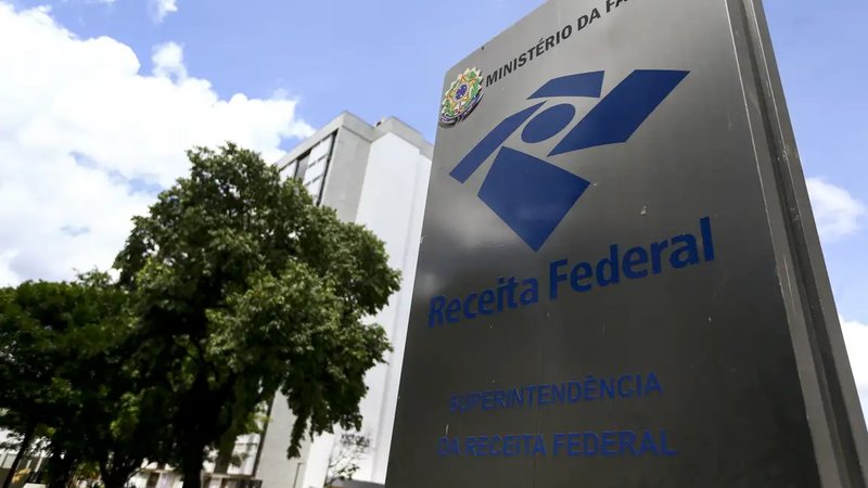Receita libera consulta ao 3º lote da restituição do Imposto de Renda nesta sexta-feira (24)
