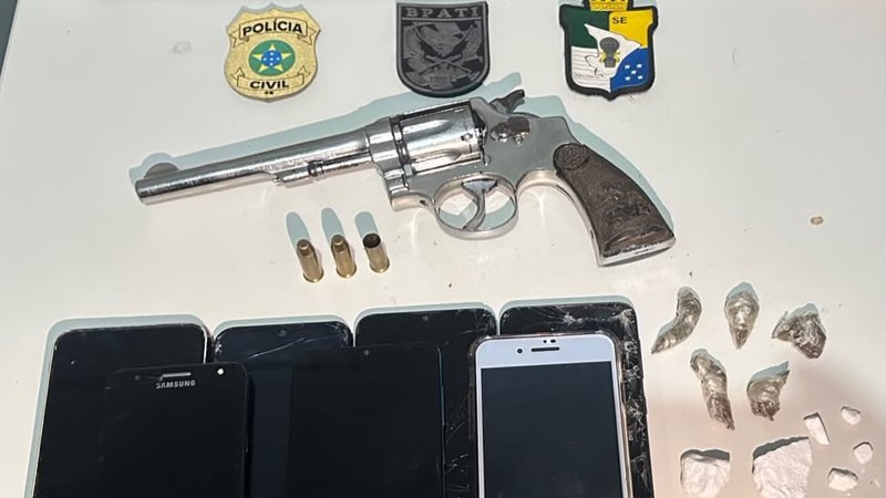 Suspeito de liderar grupo criminoso morre após confronto com a polícia em Simão Dias
