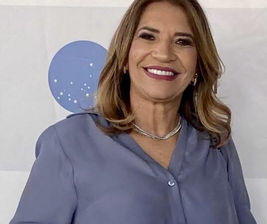 Pastora Salete deixa chapa de Ricardo Marques e declara apoio a Valmir