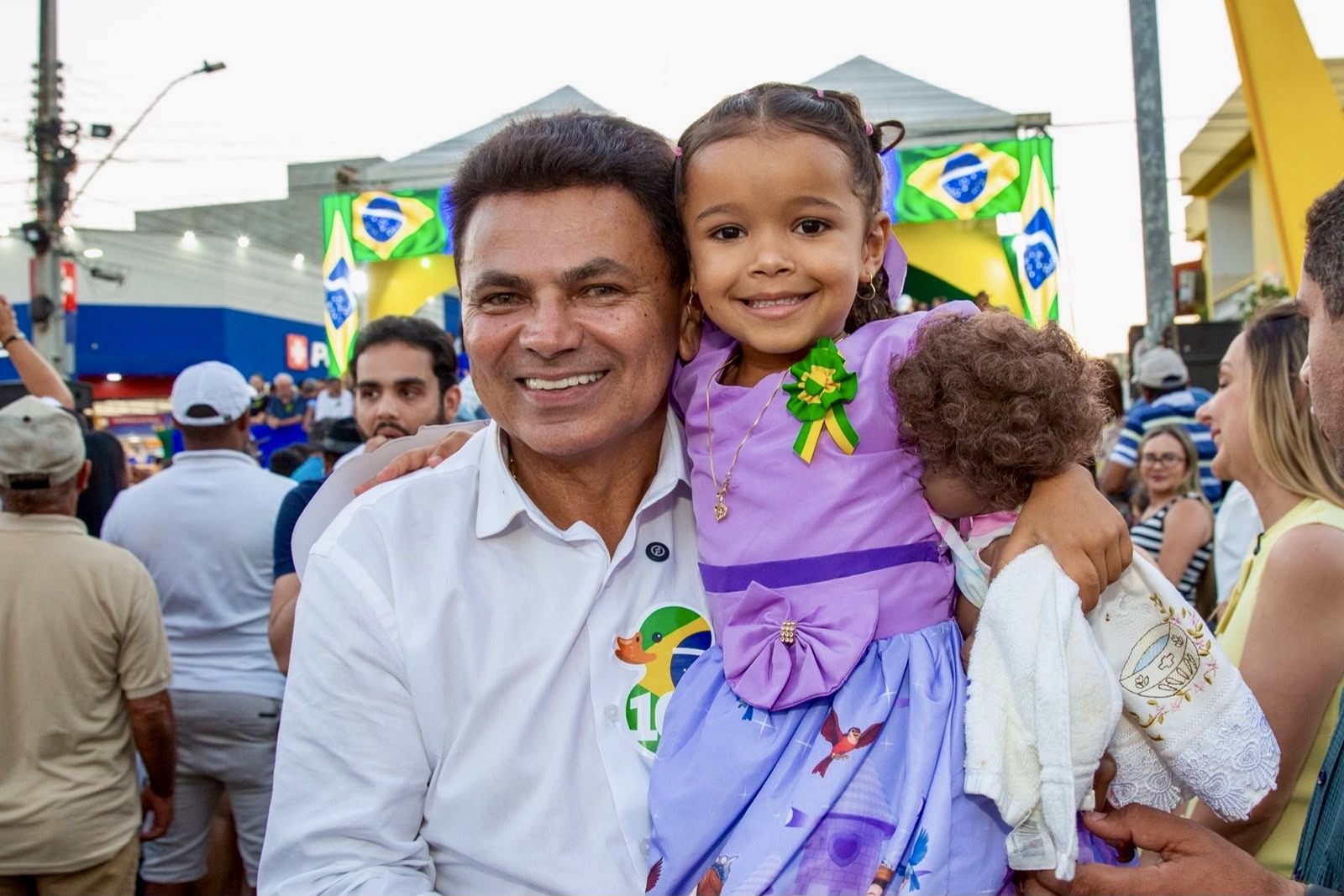 Valmir ultrapassa Fábio em mais de nove pontos na pesquisa INOR
