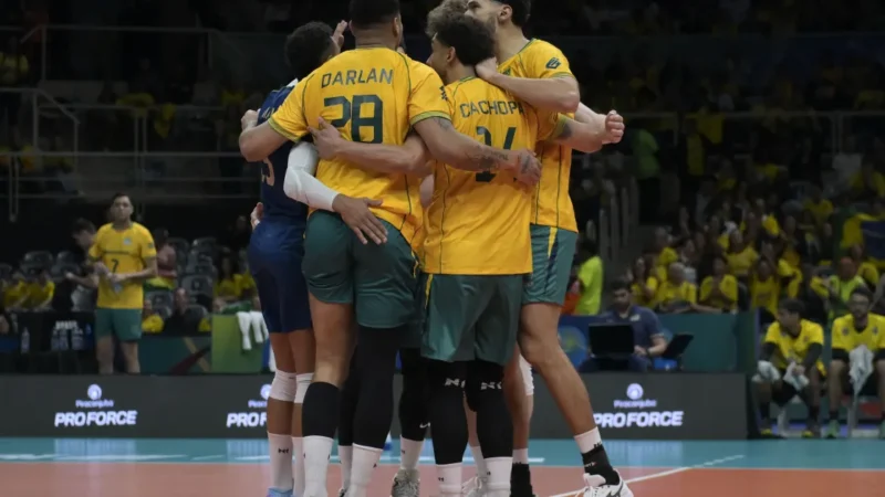 Brasil encara Colômbia para manter 100% no Sul-Americano Masculino