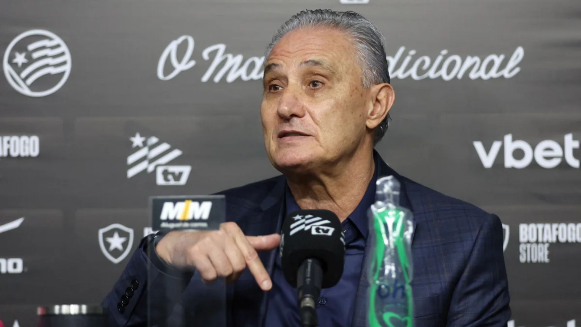 “Não fiquei seis anos na Seleção porque sou bonito, foi porque ganhei”