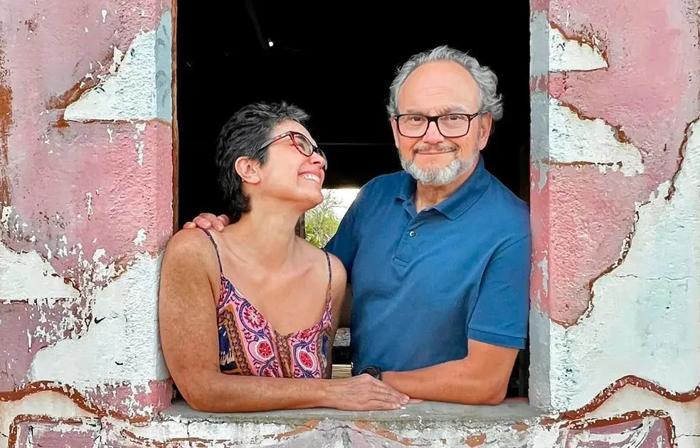 Sandra Annenberg celebra 30 anos de casamento com Ernesto Paglia