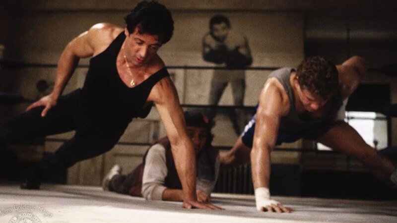 Stallone sobre atingir 2% de gordura corporal: “Ninguém consegue sem droga”