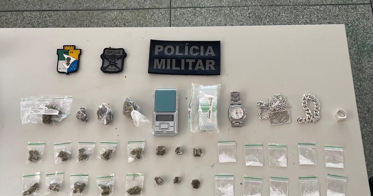 Suspeito é preso com drogas no bairro São Conrado, em Aracaju