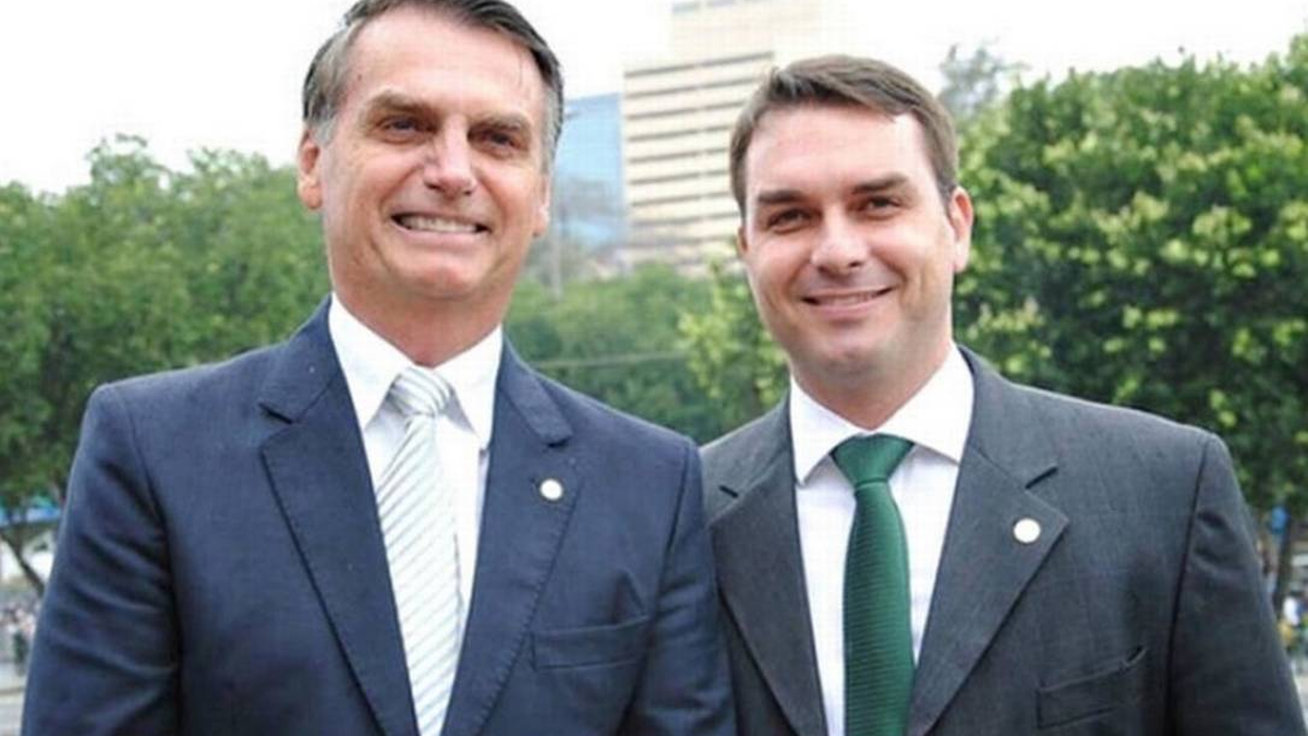 Suspensão perde validade e Bolsonaro deve receber visitas de Flávio