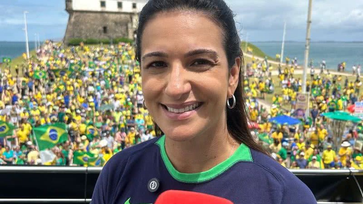 Deputada Roberta Roma volta a ser internada após sentir dor no peito