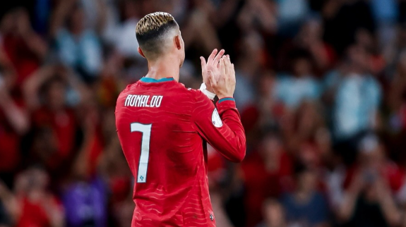 Após multa e suspensão, Cristiano Ronaldo não deve mais jogar por Portugal