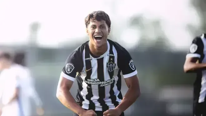 Atlético-MG: filho de Hulk, Ian Ângelo assina primeiro vínculo profissional