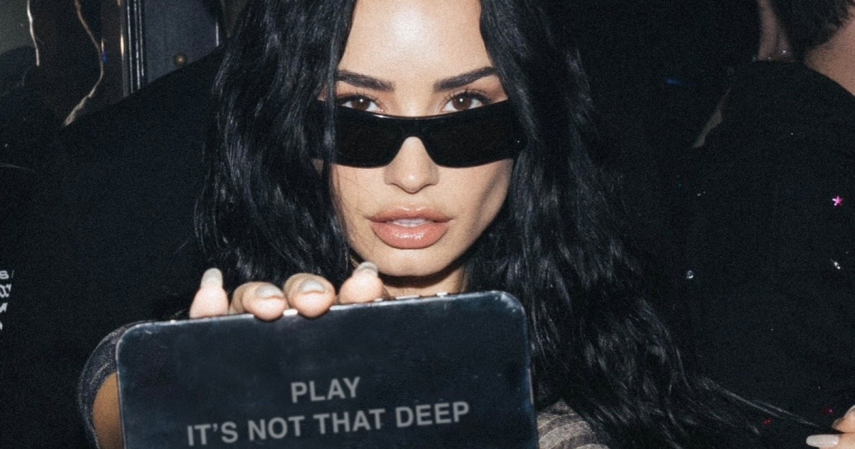Demi Lovato celebra 1 ano de “It’s Not That Deep”: “Que presente lindo”
