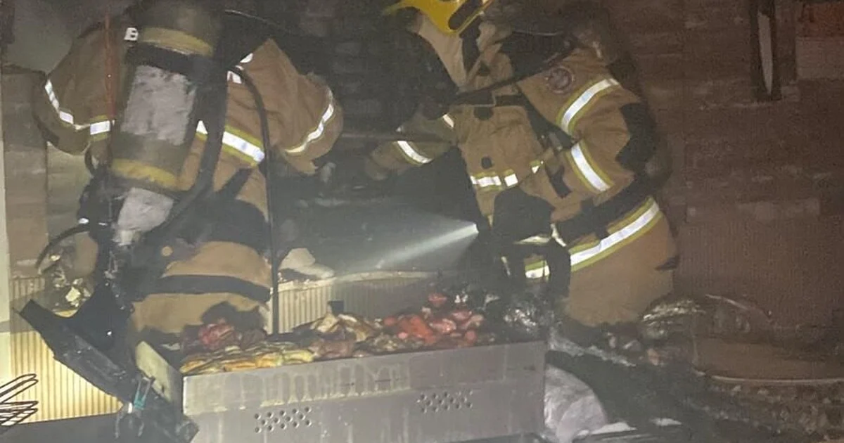 Incêndio atinge restaurante próximo à Catedral de Aracaju