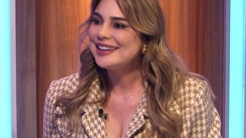Motorista de aplicativo processa Rachel Sheherazade