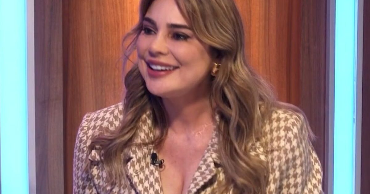 Motorista de aplicativo processa Rachel Sheherazade
