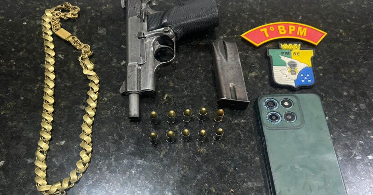 PM apreende pistola com dez munições e motocicleta sem placa em Lagarto