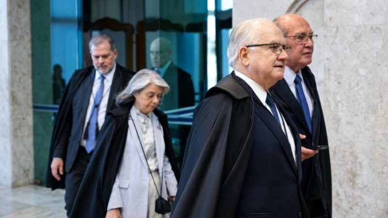 STF é maior do que tudo e todos e permanecerá, diz Edson Fachin