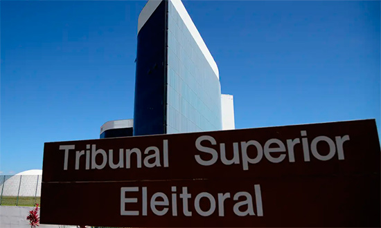 TSE paralisa apuração após decisão do STF que prorrogou horário de votação